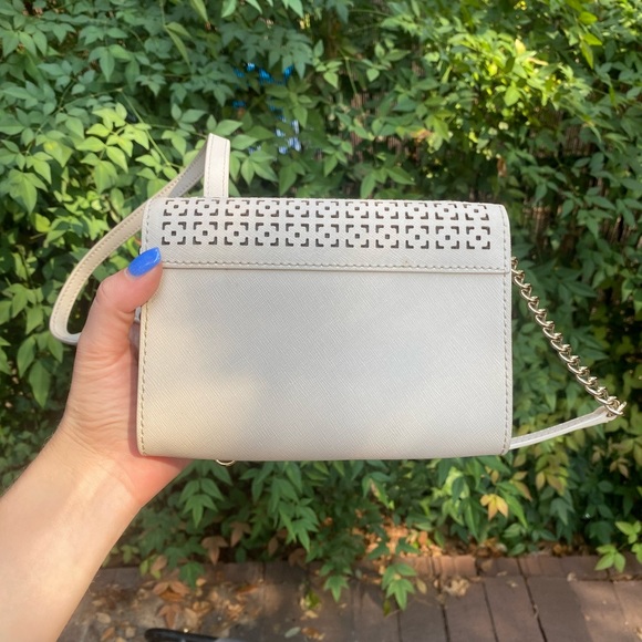 Kate spade crossbody, removable strap - Picture 3 of 8